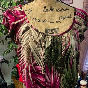 Silky Mauve & Hunter Green W/Gold Accents